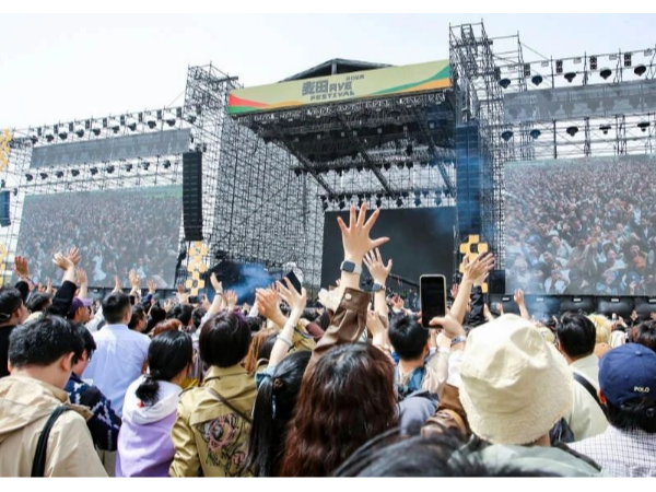 大型戶外音樂節燈光音響設備租賃大有學問，您了解嗎？
