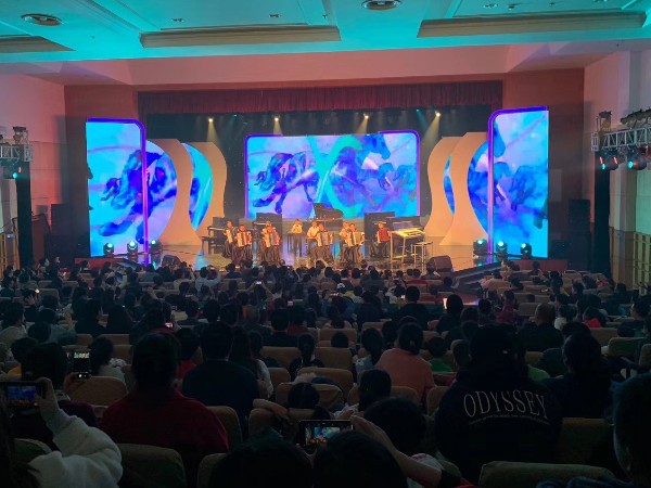 寧波青少年宮學(xué)生匯演舞臺(tái)燈光租賃案例